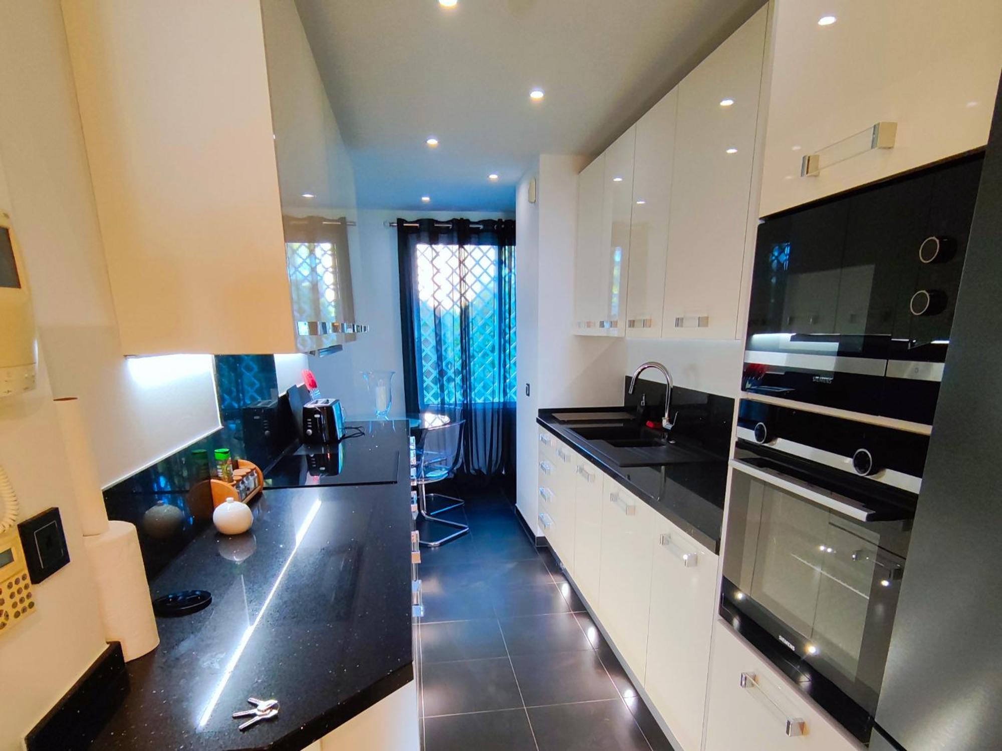 Luxury Frontline Residence Ehhouse Estepona Exteriör bild