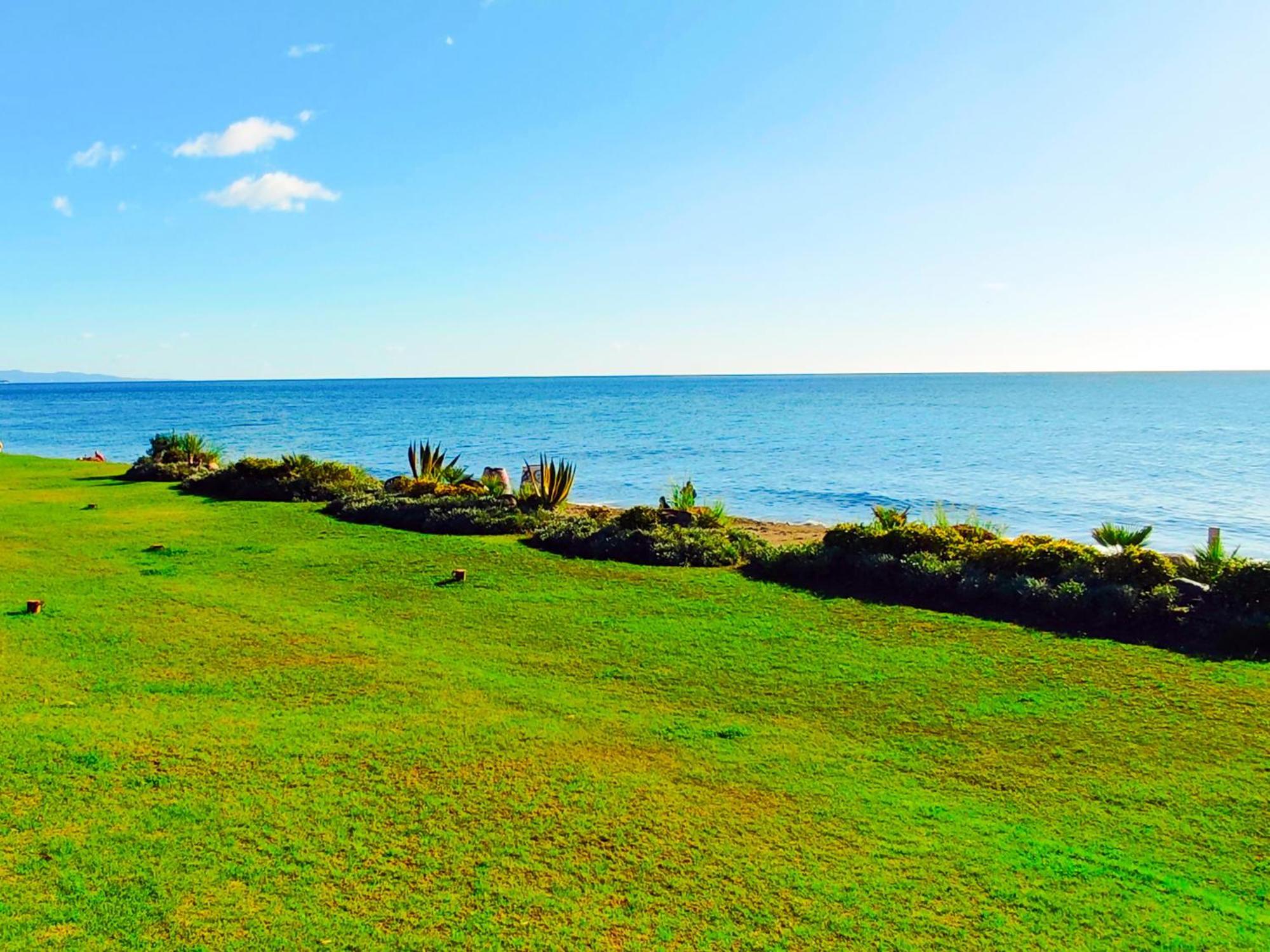 Luxury Frontline Residence Ehhouse Estepona Exteriör bild